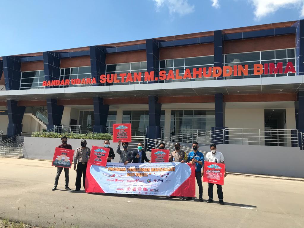 Lion Air Group x UPH Surabaya Gerakan 18.000 Masker di Bima