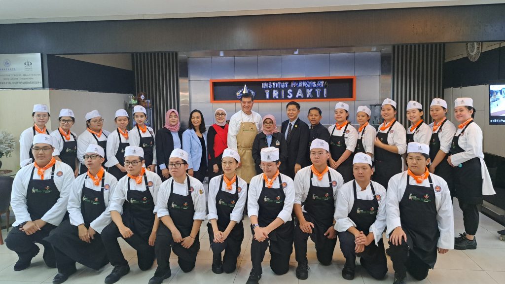 WhatsApp Image 2024-10-30 at 10.34.33_29075c71